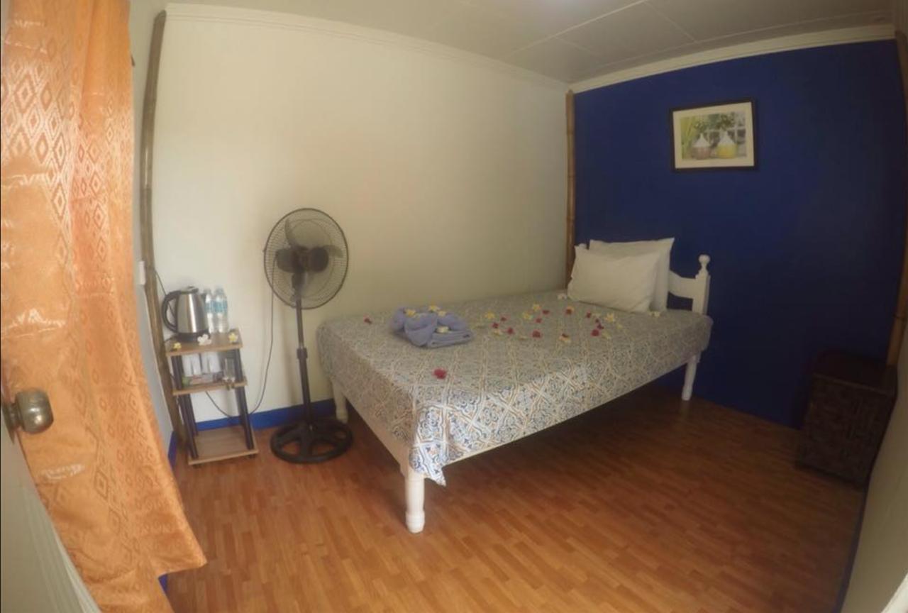 מלאפסקואה איילנד Thresher Cove Dive Resort מראה חיצוני תמונה