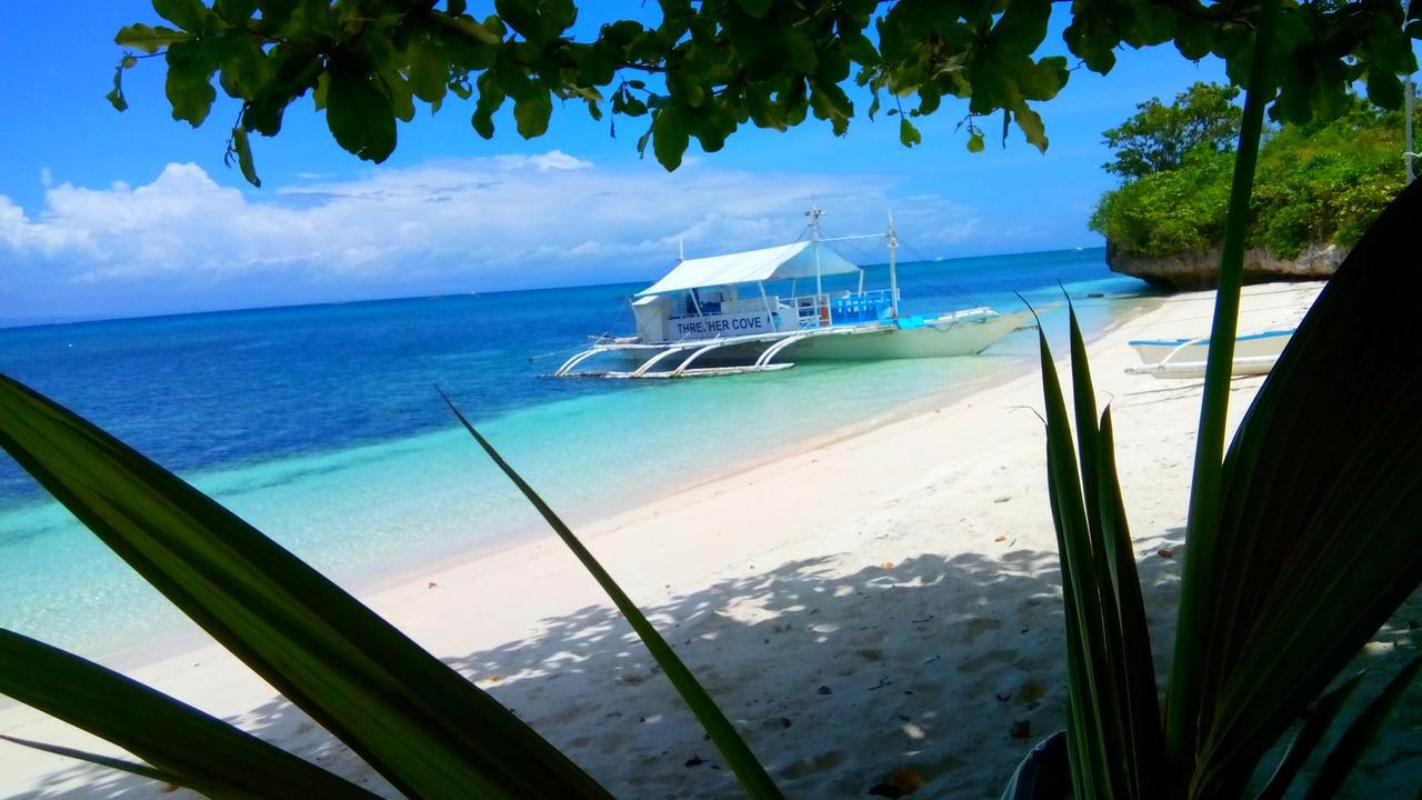 מלאפסקואה איילנד Thresher Cove Dive Resort מראה חיצוני תמונה