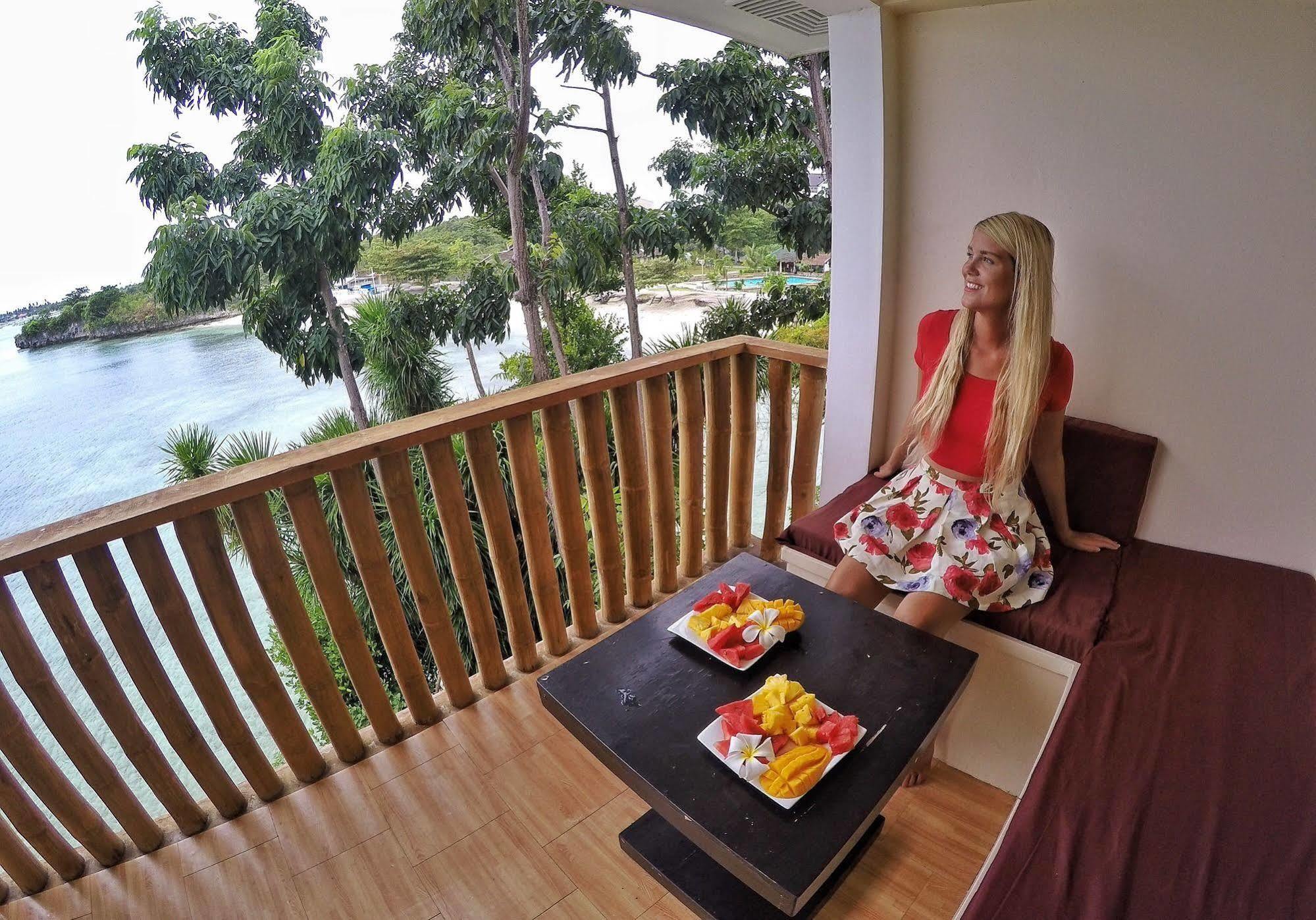 מלאפסקואה איילנד Thresher Cove Dive Resort מראה חיצוני תמונה